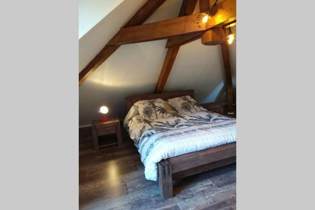 Appartement Lumineux, Calme Et Panoramique !! Pouligney-Lusans Dış mekan fotoğraf