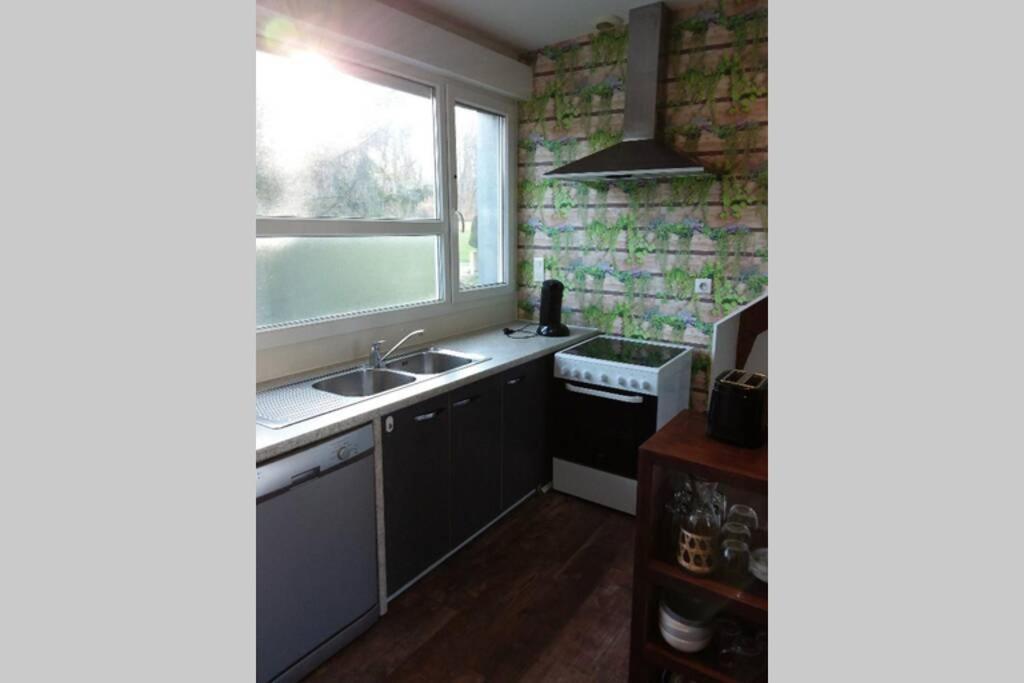 Appartement Lumineux, Calme Et Panoramique !! Pouligney-Lusans Dış mekan fotoğraf