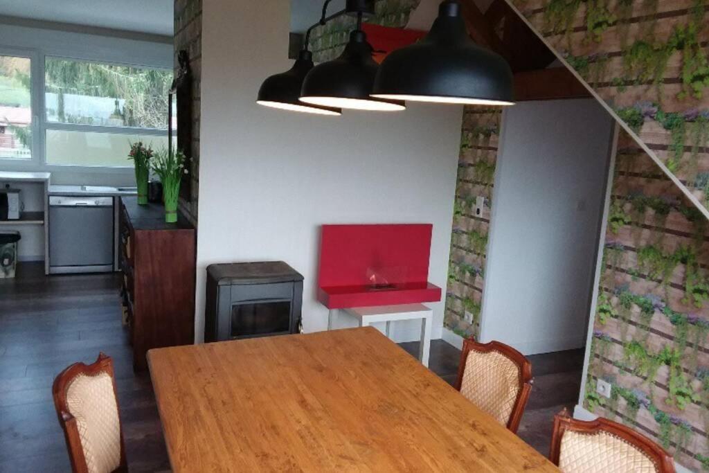 Appartement Lumineux, Calme Et Panoramique !! Pouligney-Lusans Dış mekan fotoğraf